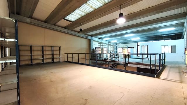 Commerciale da affittare in Llucmajor con garage - 2.800 € (Rif: 9479067)