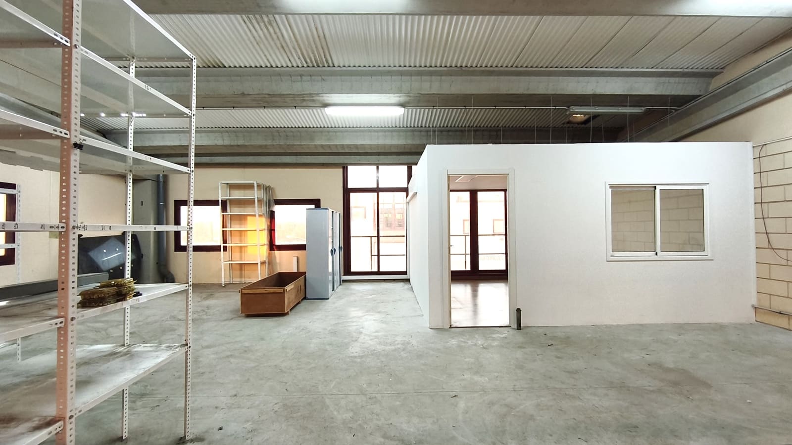 Commercial for rent in Llucmajor with garage - € 2,800 (Ref: 9479067)