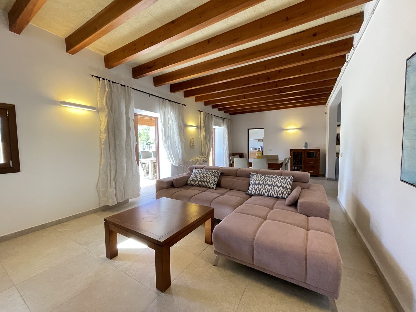 3 bedroom Finca/Country House for rent in Arta with garage - € 3,500 (Ref: 9479069)