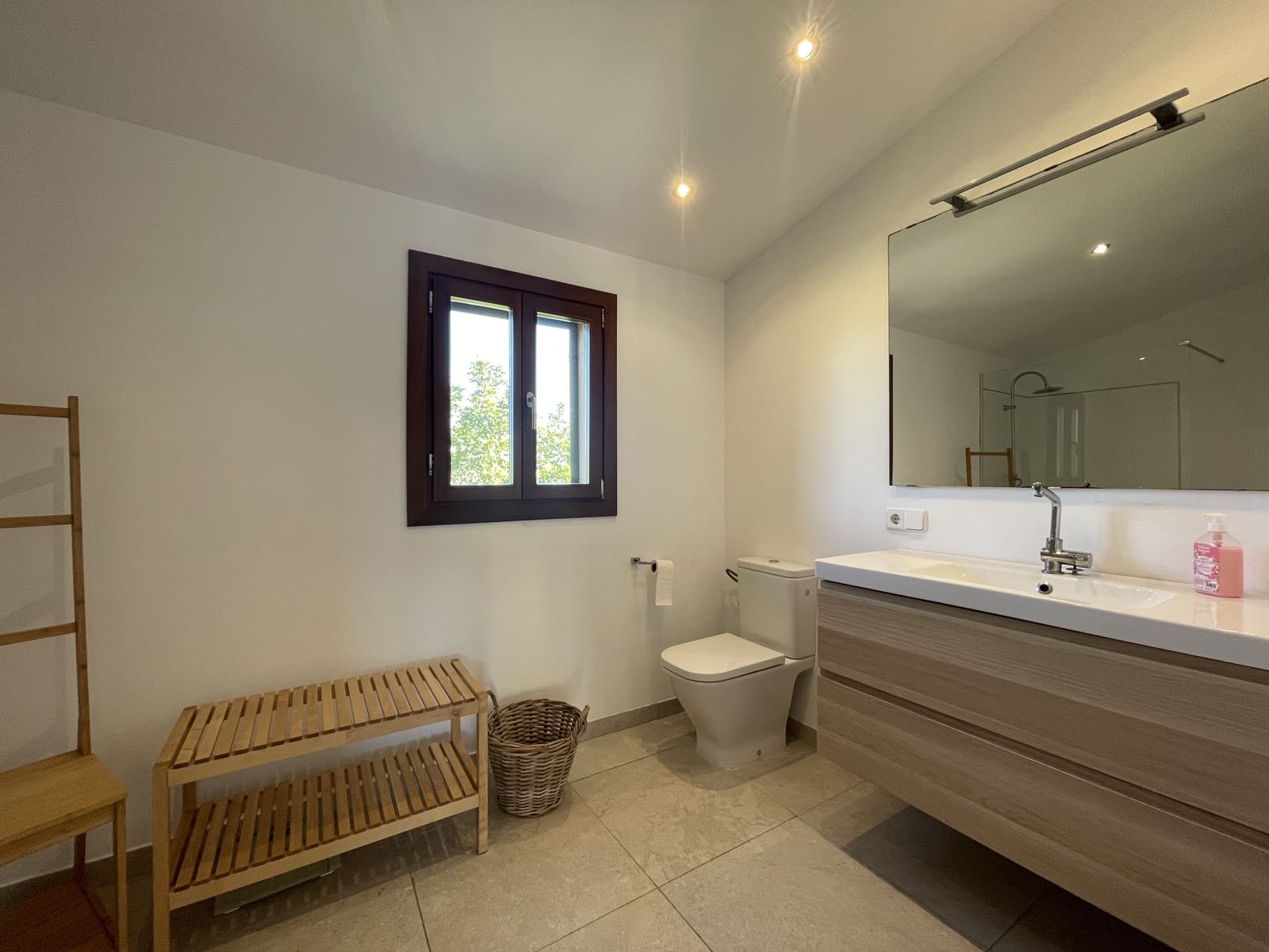 3 bedroom Finca/Country House for rent in Arta with garage - € 3,500 (Ref: 9479069)