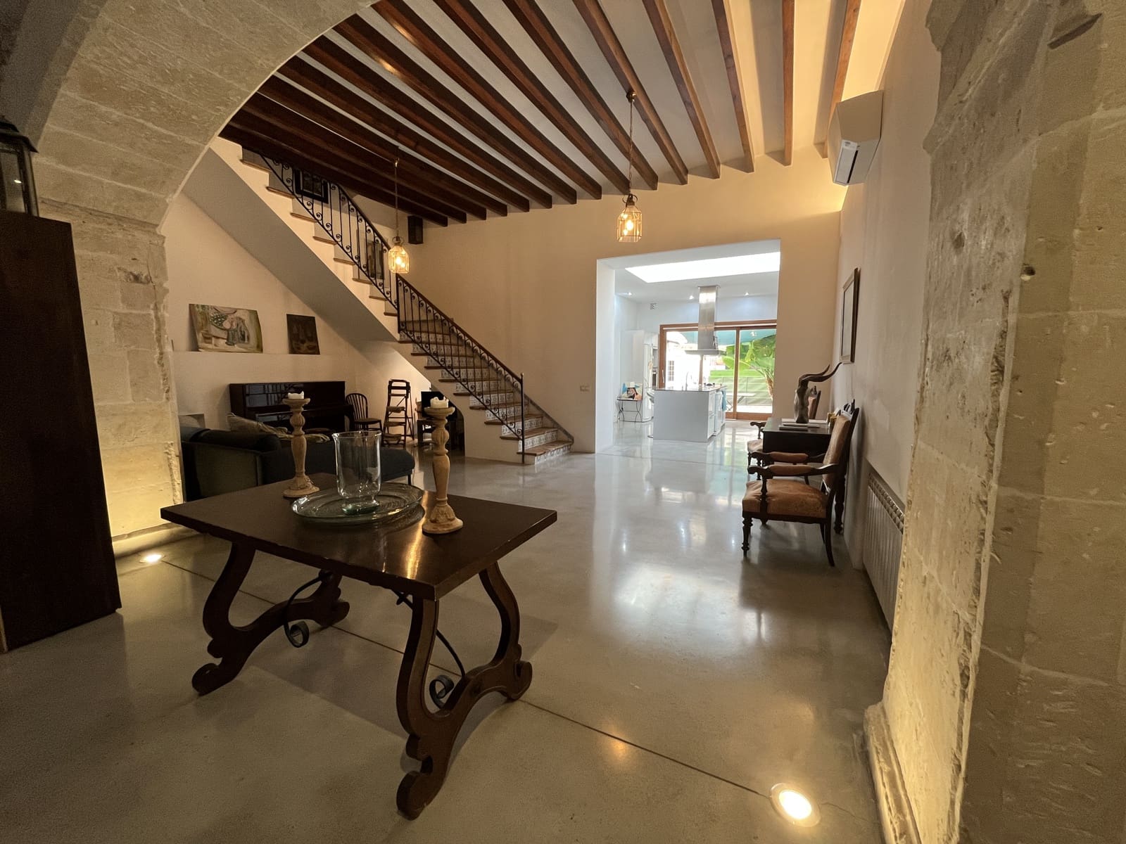 3 sypialnia Dom do wynajęcia w Sa Pobla z basenem garażem - 3 000 € (Ref: 9487969)