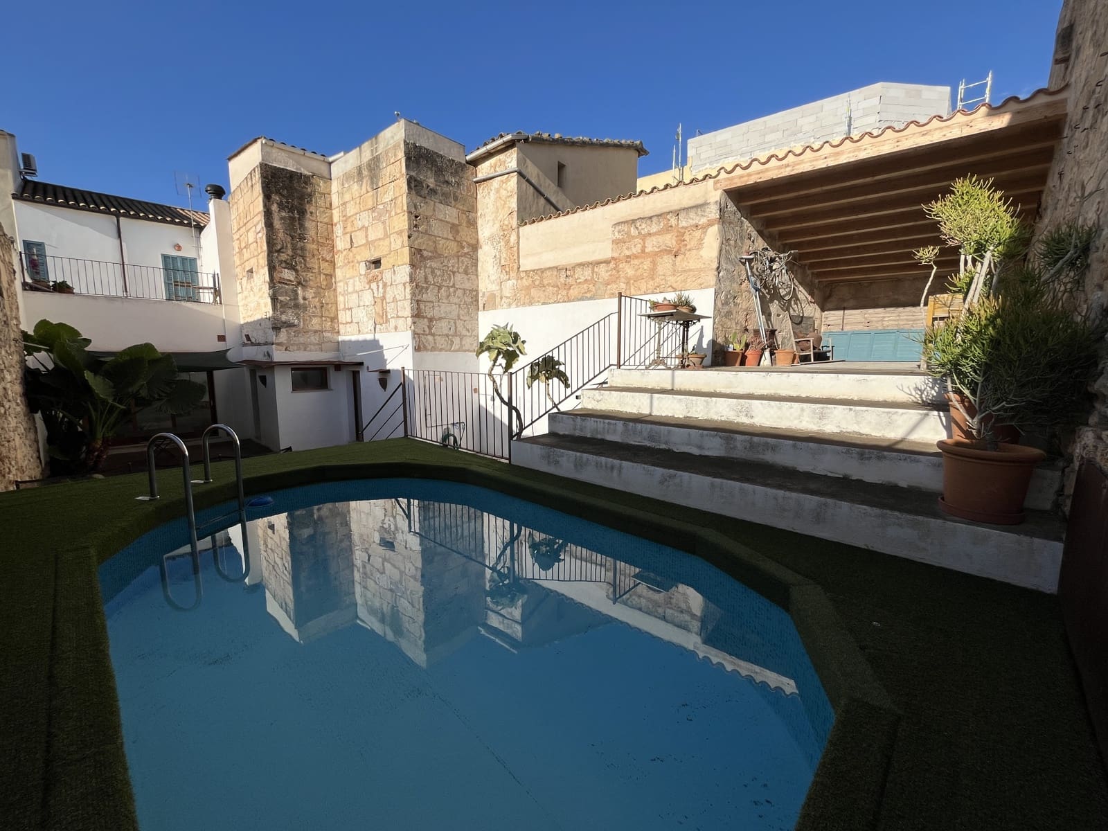 3 sypialnia Dom do wynajęcia w Sa Pobla z basenem garażem - 3 000 € (Ref: 9487969)