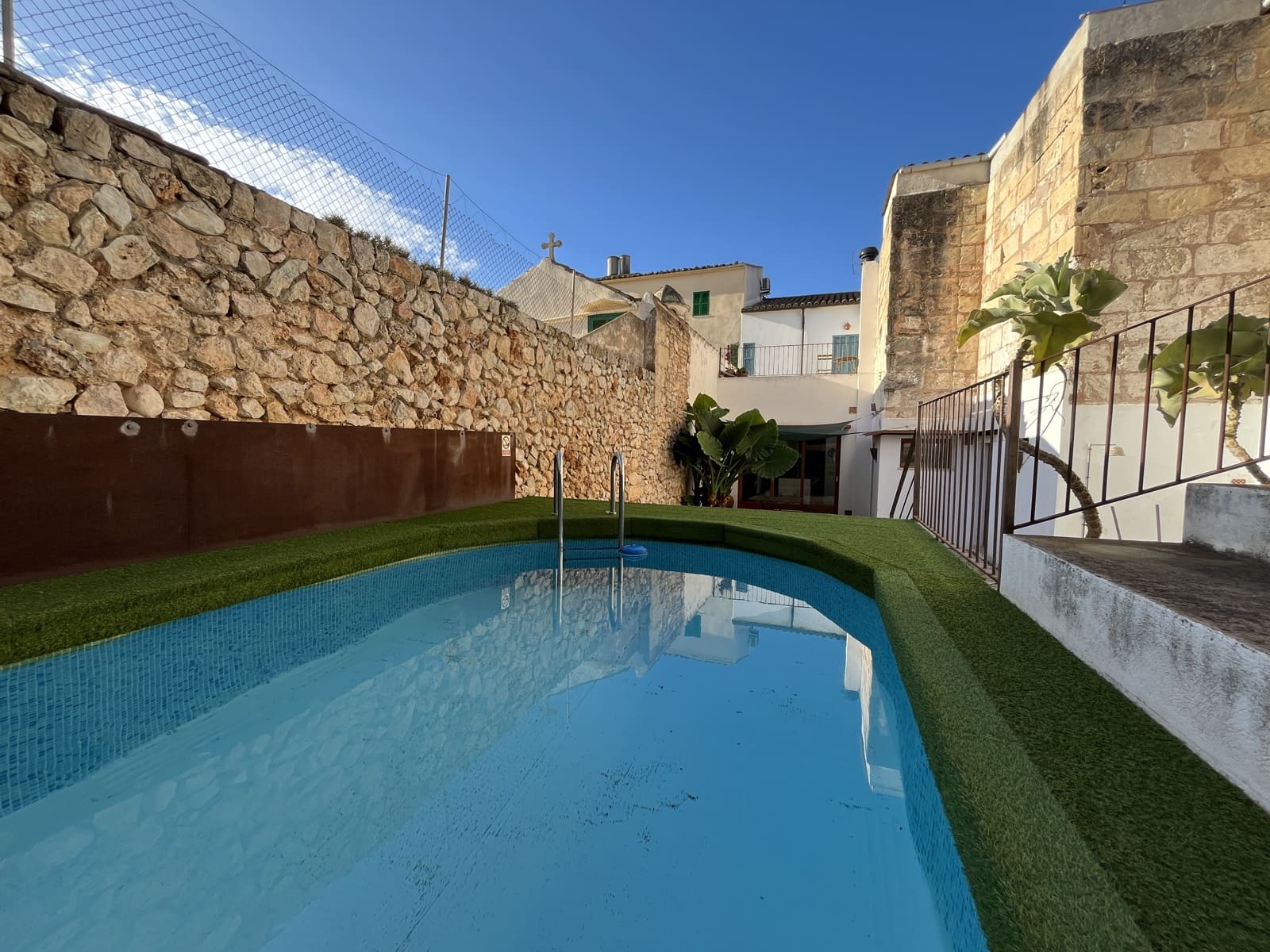 3 sypialnia Dom do wynajęcia w Sa Pobla z basenem garażem - 3 000 € (Ref: 9487969)