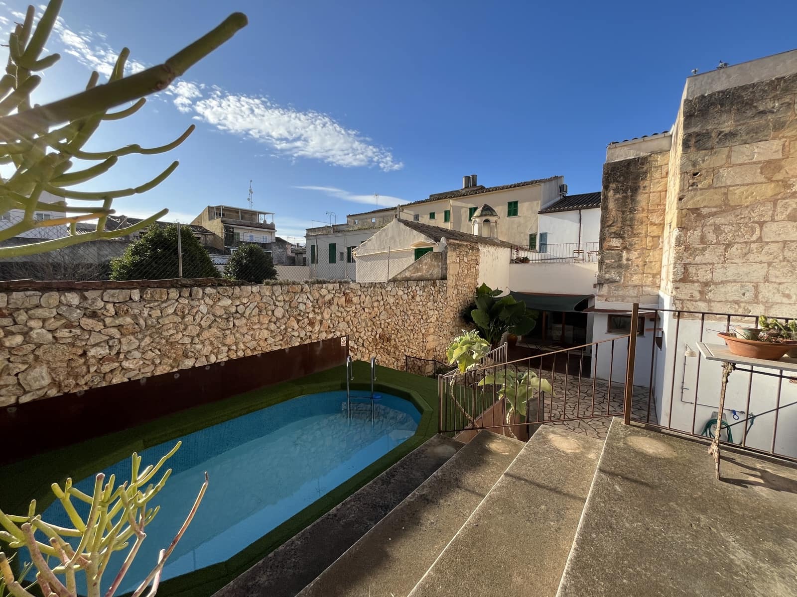 3 sypialnia Dom do wynajęcia w Sa Pobla z basenem garażem - 3 000 € (Ref: 9487969)