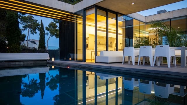 Chalet de 4 habitaciones en Costa d'en Blanes, Calvià en venta con piscina garaje - 4.190.000 € (Ref: 9490862)