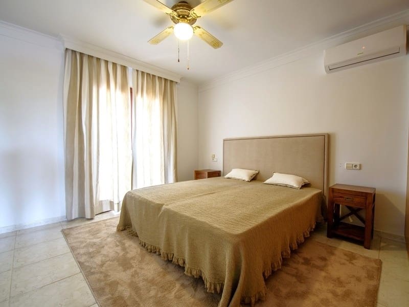 3 makuuhuone Rivitalo myytävänä paikassa Portocristo / Port de Manacor mukana uima-altaan 
autotalli - 1 590 000 € (Ref: 9494064)