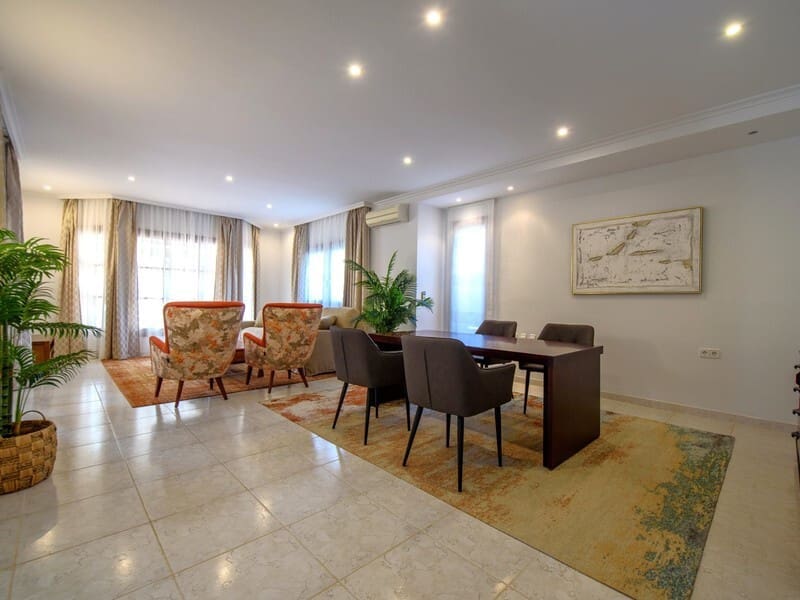 3 makuuhuone Rivitalo myytävänä paikassa Portocristo / Port de Manacor mukana uima-altaan 
autotalli - 1 590 000 € (Ref: 9494064)