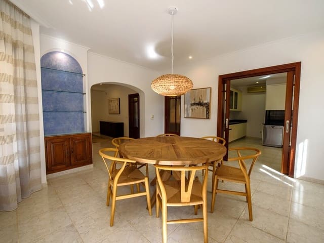 3 makuuhuone Rivitalo myytävänä paikassa Portocristo / Port de Manacor, Manacor mukana uima-altaan 
autotalli - 1 590 000 € (Ref: 9494064)