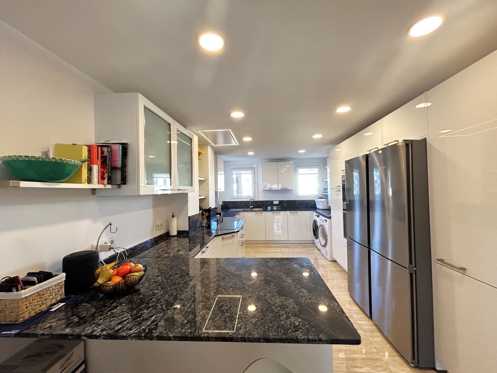 3 bedroom Apartment for rent in Santa Ponsa with garage - € 3,200 (Ref: 9500738)