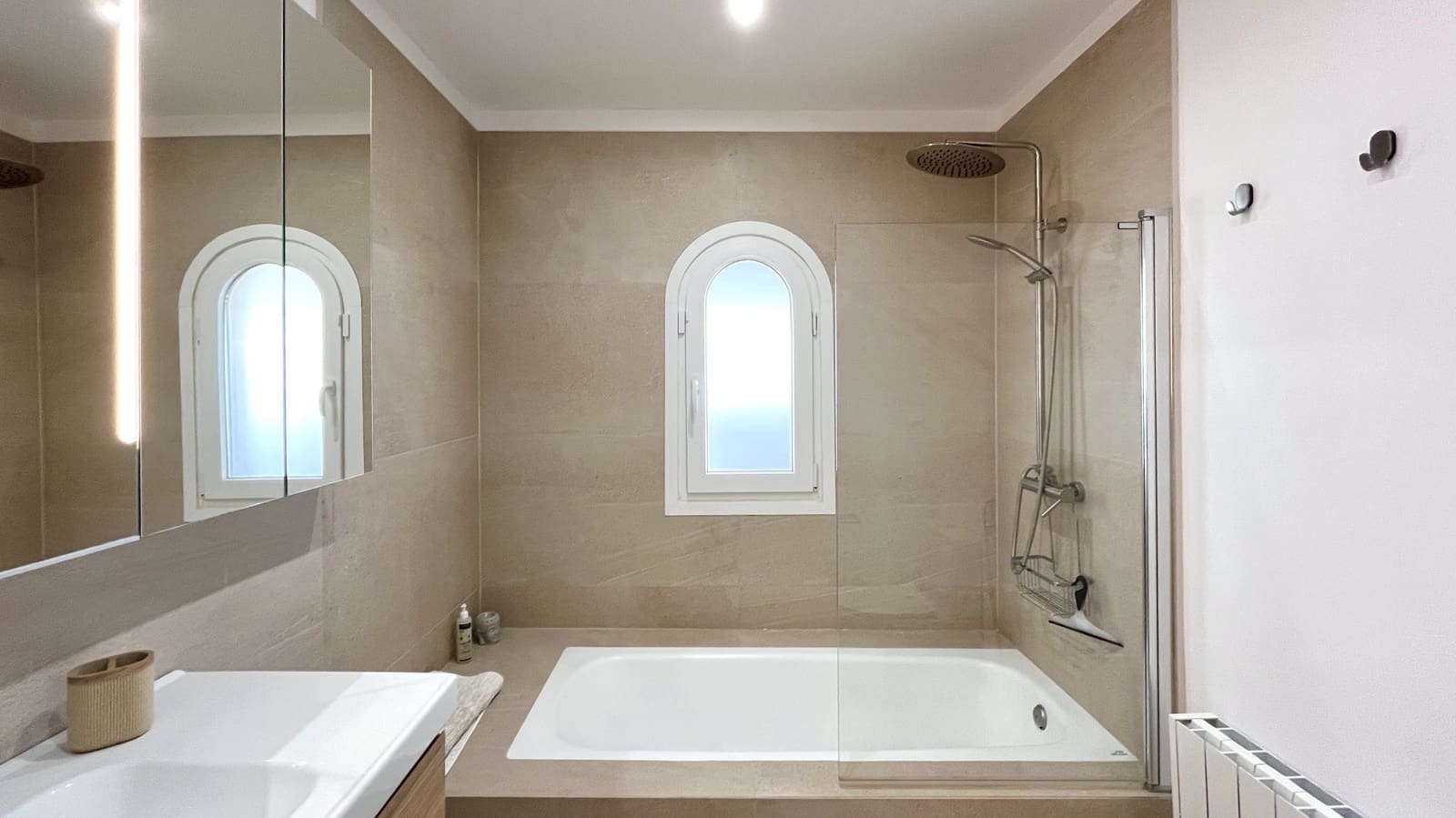 Maison de Ville de 5 chambres à louer à Palma de Mallorca - 3 500 € (Ref: 9511353)