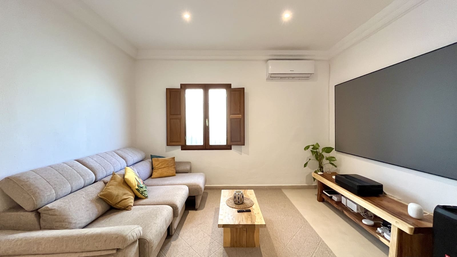 Maison de Ville de 5 chambres à louer à Palma de Mallorca - 3 500 € (Ref: 9511353)