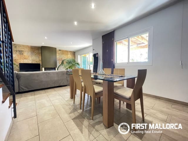 3 bedroom Semi-detached Villa for sale in Santa Ponsa, Calvià with garage - € 850,000 (Ref: 9511354)