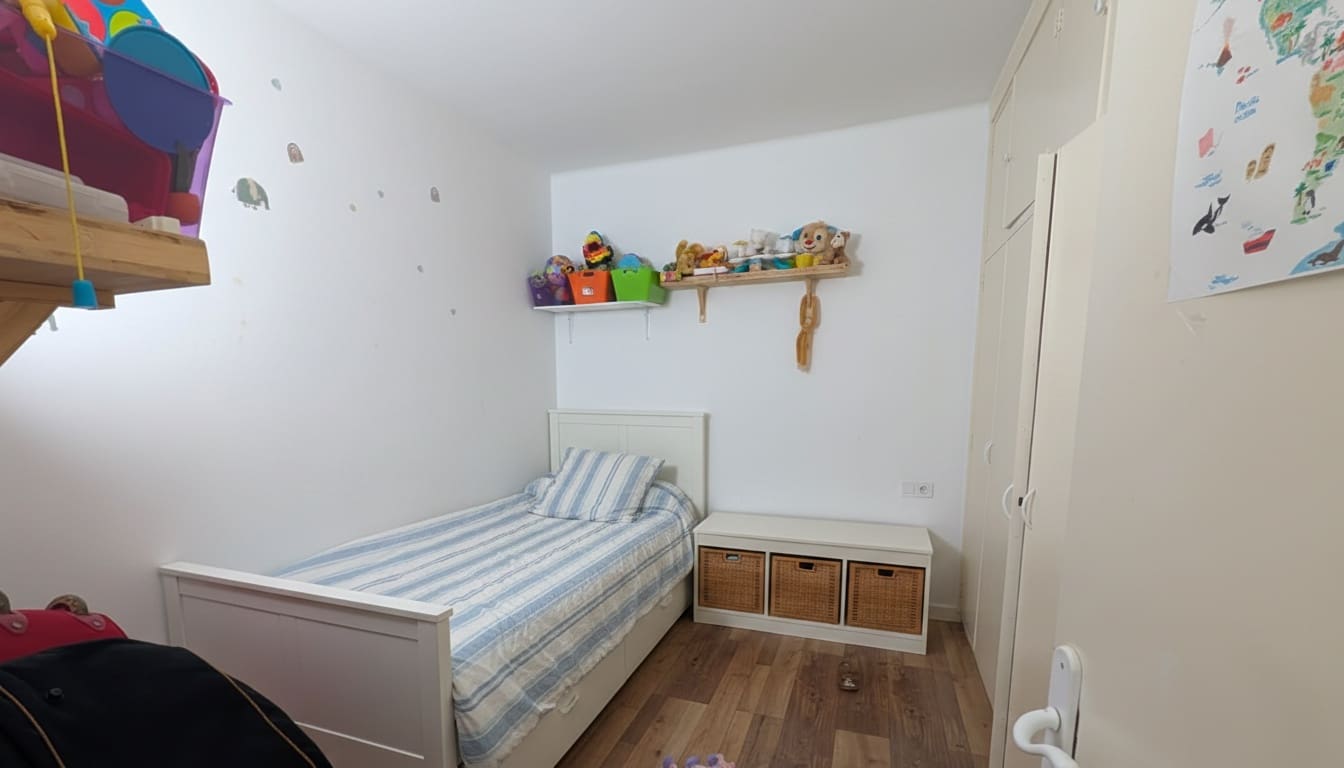 3 bedroom Apartment for rent in Genova with garage - € 1,850 (Ref: 9511356)