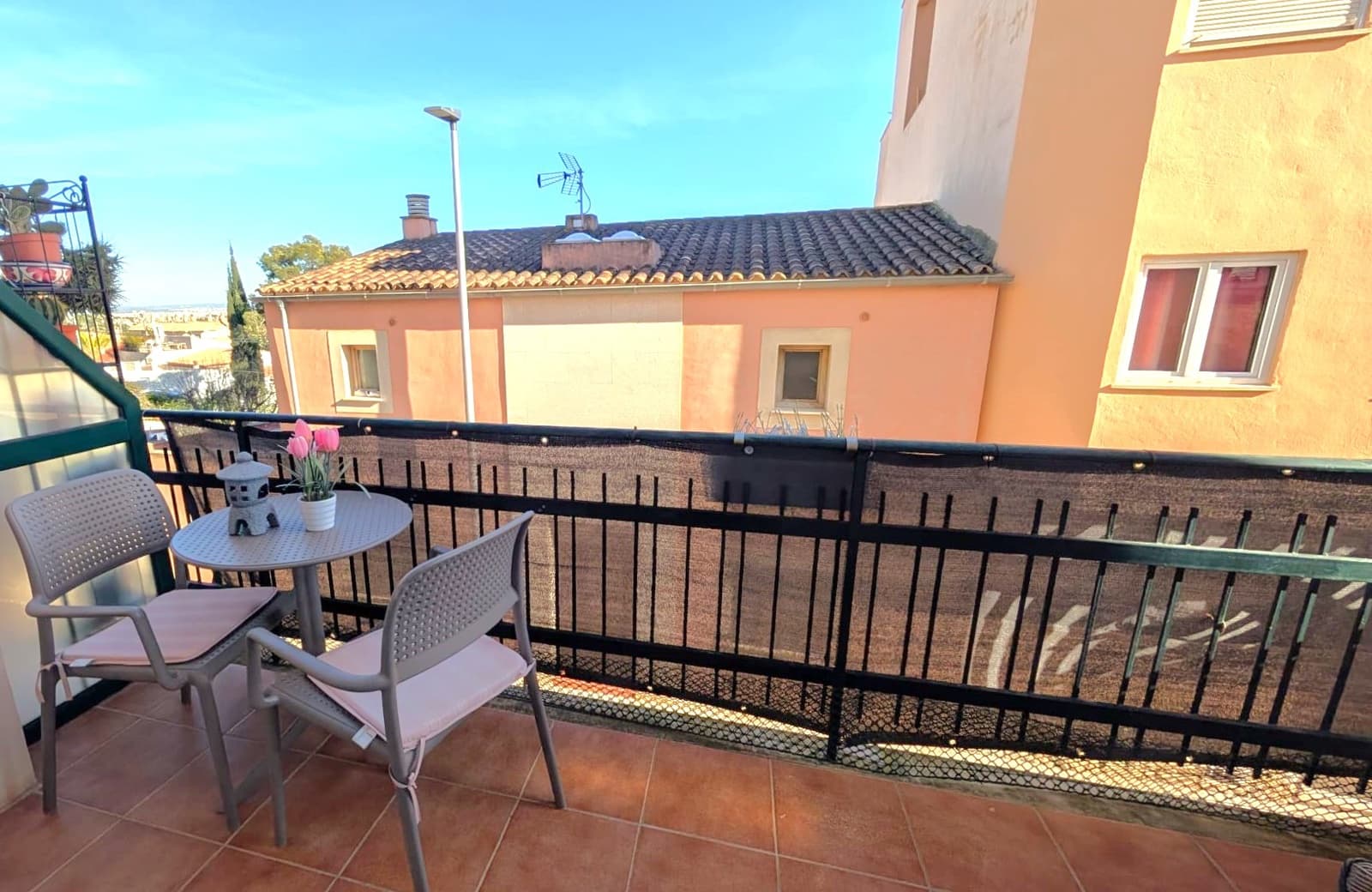 3 bedroom Apartment for rent in Genova with garage - € 1,850 (Ref: 9511356)