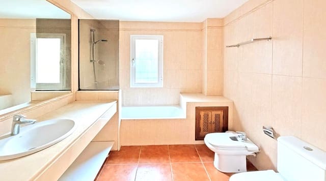 4 Zimmer Villa zu verkaufen in El Toro / Port Adriano, Calvià mit Pool Garage - 995.000 € (Ref: 9511357)