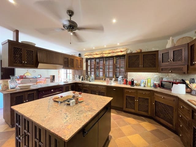 7 makuuhuone Maalaistalo vuokrattavana paikassa Andratx mukana uima-altaan - 25 000 € (Ref: 9511358)