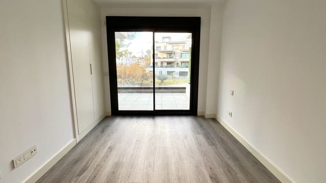2 soveværelse Lejlighed til leje i Santa Ponsa, Calvià med garage - € 2.000 (Ref: 9517958)