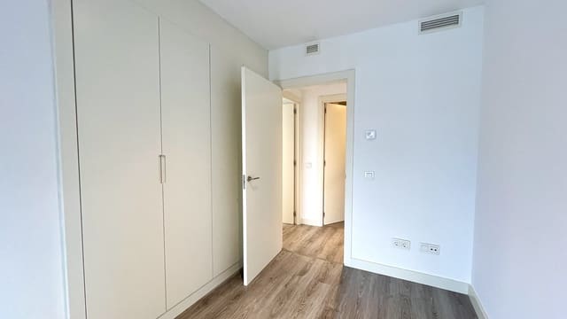 2 soveværelse Lejlighed til leje i Santa Ponsa, Calvià med garage - € 2.000 (Ref: 9517958)