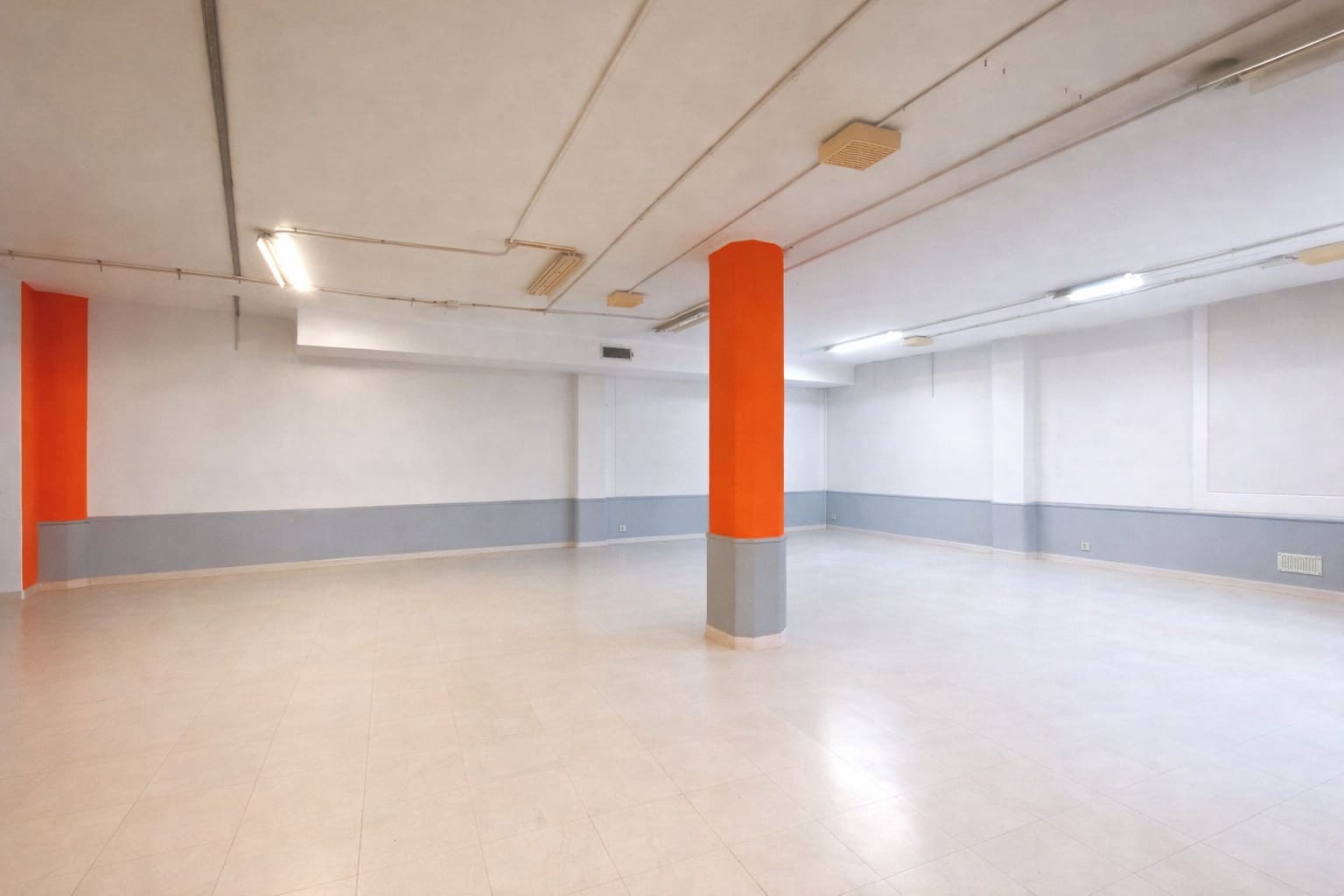 Gewerbe zu vermieten in Llucmajor - 1.800 € (Ref: 9517959)