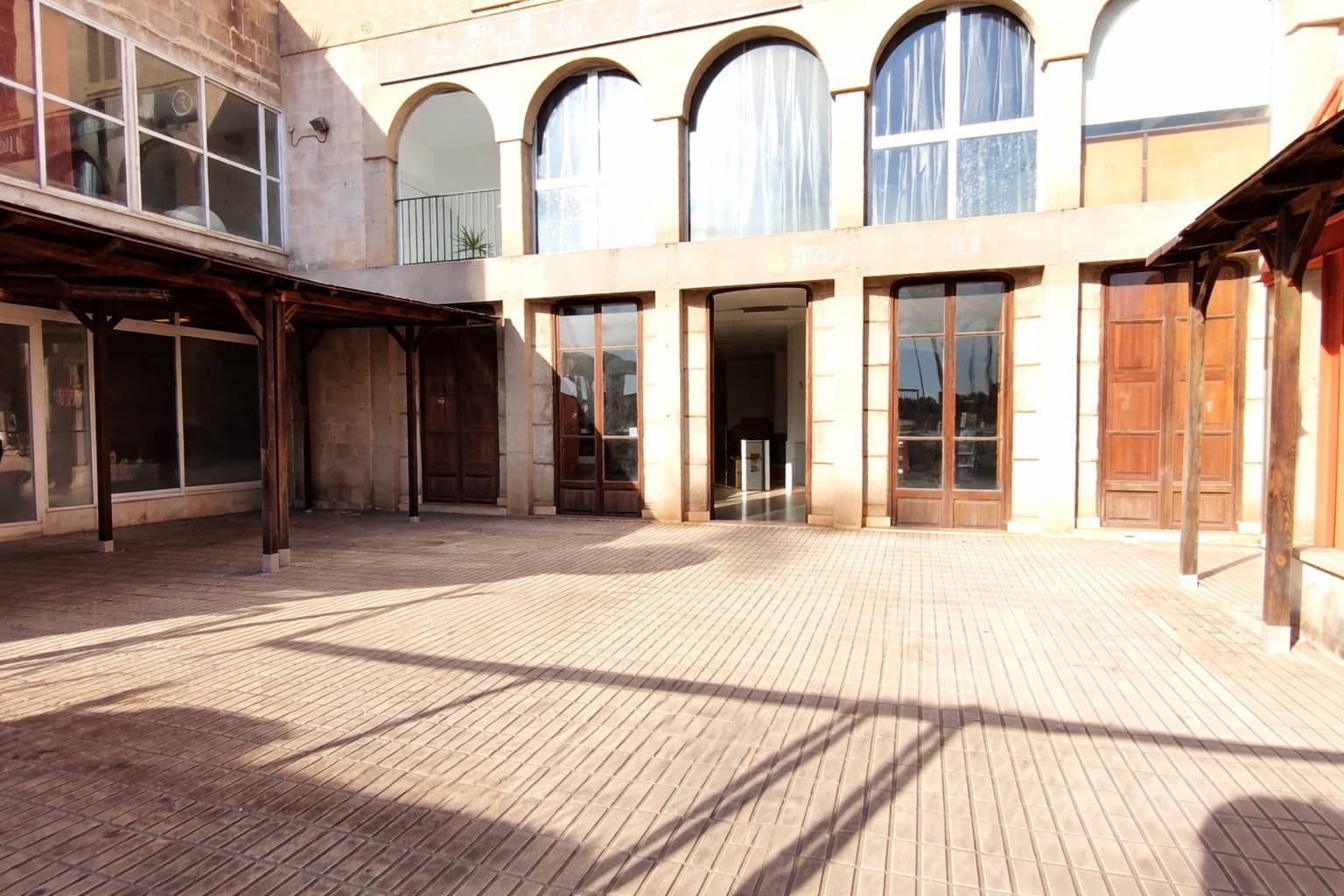 Gewerbe zu vermieten in Llucmajor - 1.800 € (Ref: 9517959)