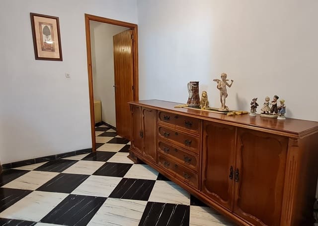 3 makuuhuone Huoneisto vuokrattavana paikassa Portocristo / Port de Manacor, Manacor mukana 
autotalli - 1 600 € (Ref: 9523573)