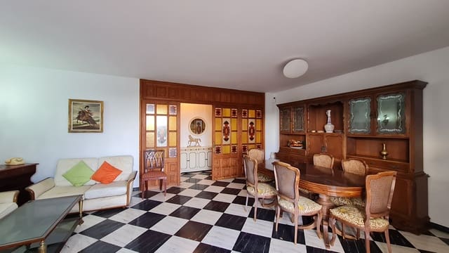 3 makuuhuone Huoneisto vuokrattavana paikassa Portocristo / Port de Manacor, Manacor mukana 
autotalli - 1 600 € (Ref: 9523573)