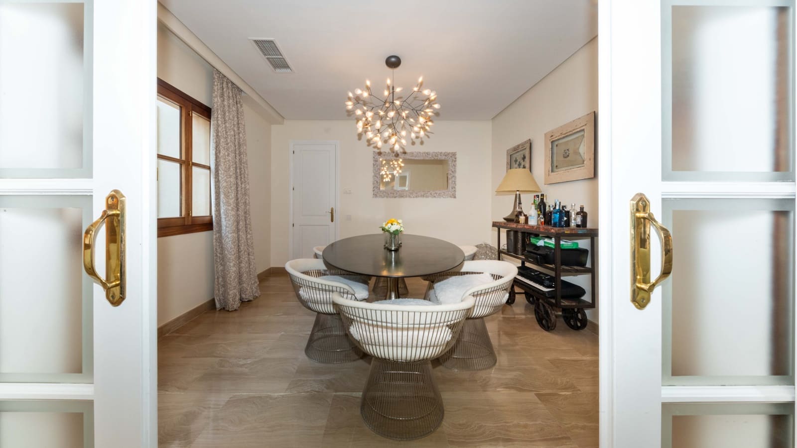 5 bedroom Villa for sale in Bendinat with pool garage - € 3,950,000 (Ref: 9525862)