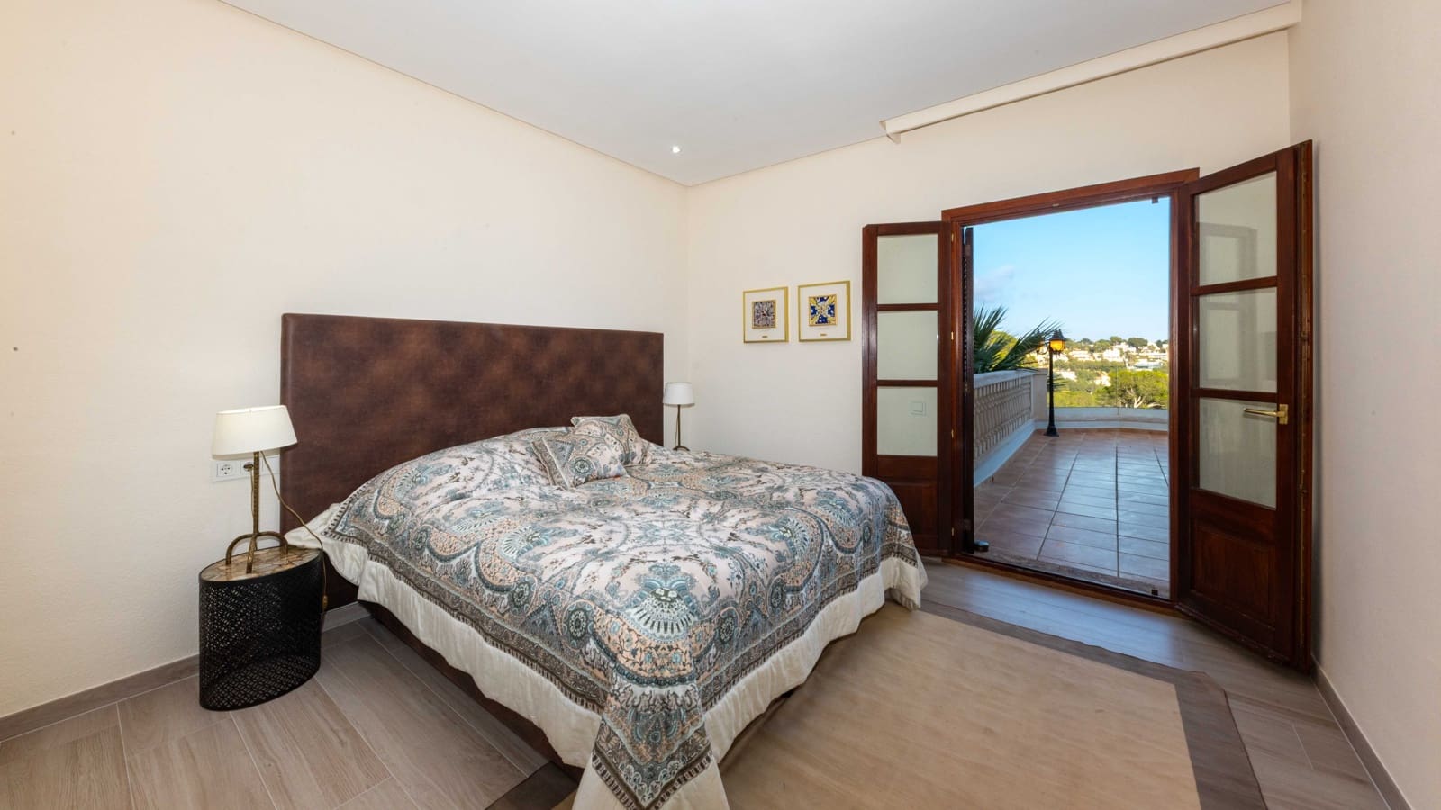 5 bedroom Villa for sale in Bendinat with pool garage - € 3,950,000 (Ref: 9525862)