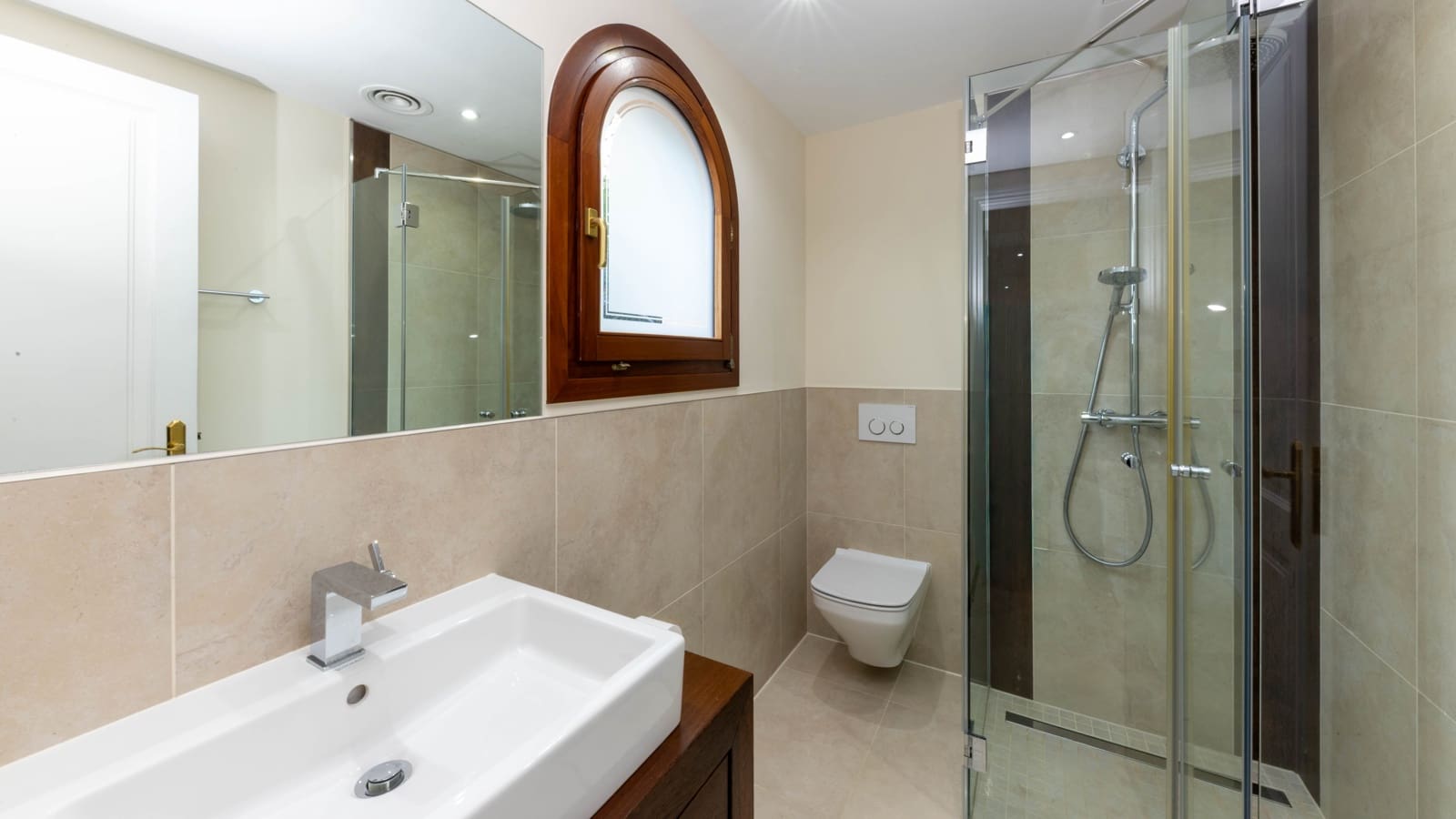 5 bedroom Villa for sale in Bendinat with pool garage - € 3,950,000 (Ref: 9525862)