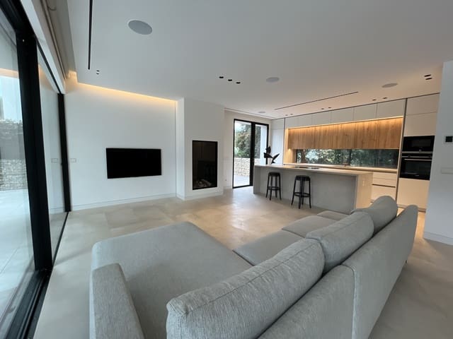 5 soveværelse Villa til leje i Sa Pobla med swimmingpool garage - € 5.500 (Ref: 9525863)