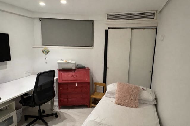 2 makuuhuone Huoneisto vuokrattavana paikassa Puerto de Alcudia, Alcúdia mukana 
autotalli - 1 500 € (Ref: 9539722)