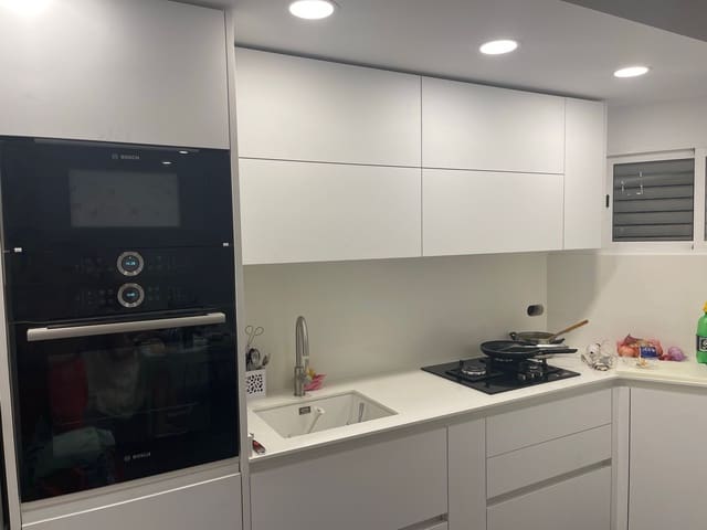 2 makuuhuone Huoneisto vuokrattavana paikassa Puerto de Alcudia, Alcúdia mukana 
autotalli - 1 500 € (Ref: 9539722)