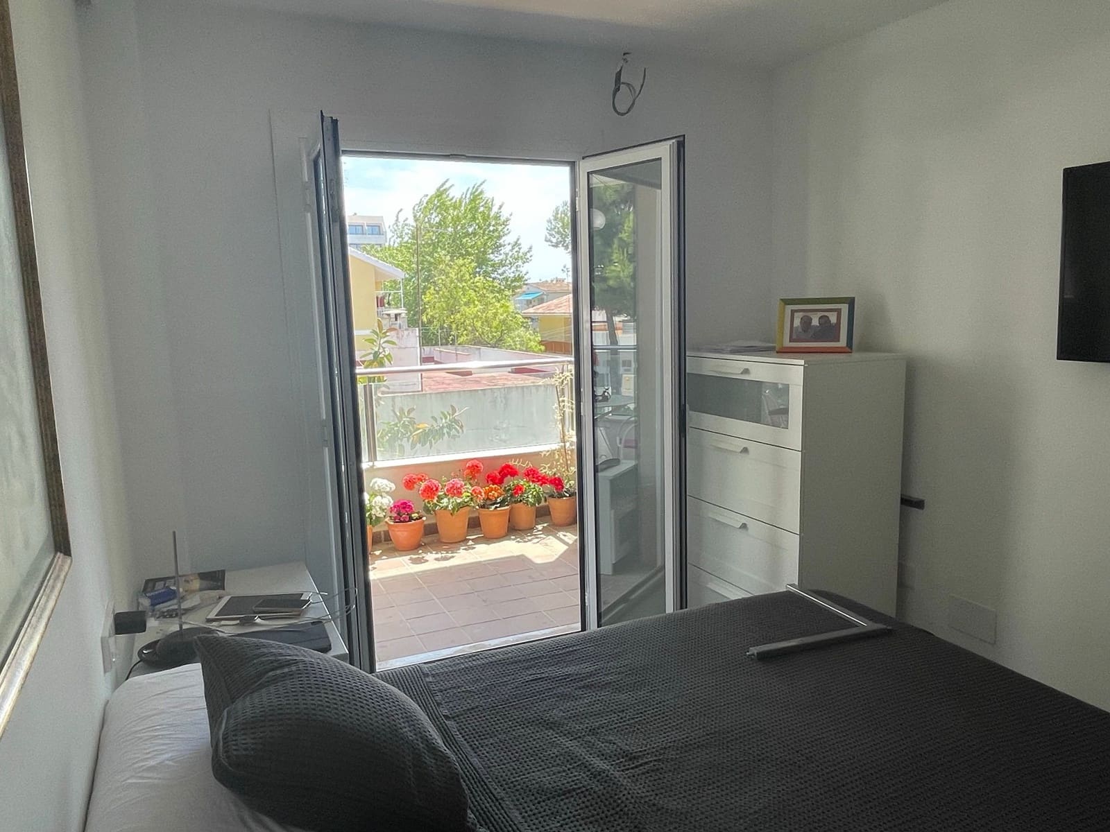 2 bedroom Apartment for rent in Puerto de Alcudia with garage - € 1,500 (Ref: 9539722)