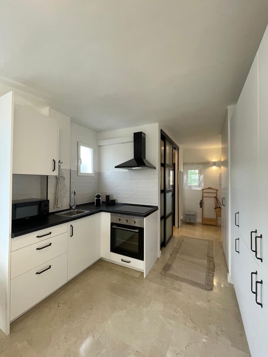 1 soveværelse Lejlighed til salg i Puerto Portals - € 320.000 (Ref: 9539723)