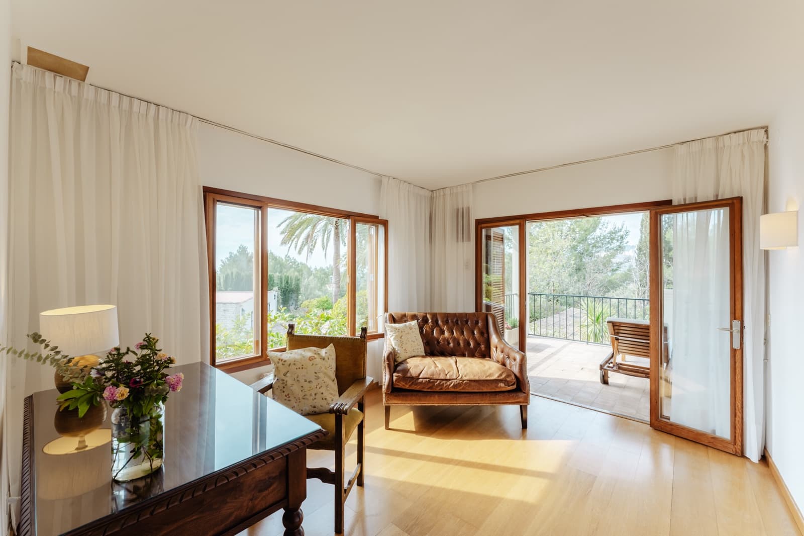 5 bedroom Villa for rent in Establiments with pool garage - € 7,200 (Ref: 9539724)