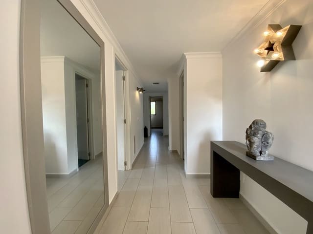 3 slaapkamer Penthouse te koop in Santa Ponsa, Calvià met garage - € 650.000 (Ref: 9553234)