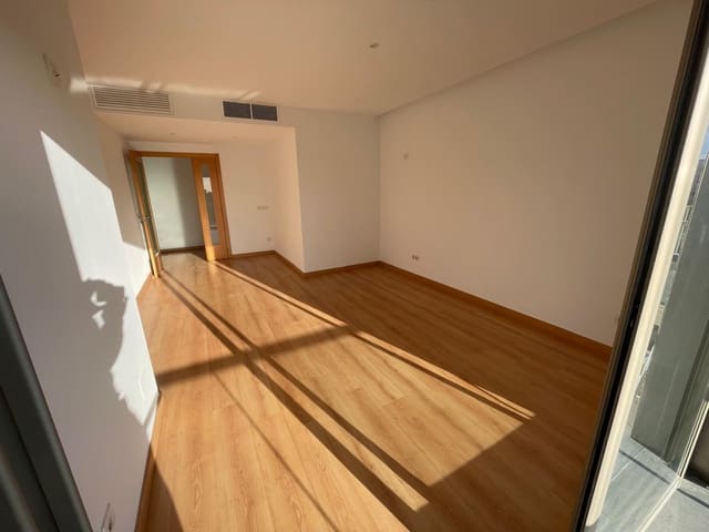 2 bedroom Apartment for rent in Son Rapinya, Palma de Mallorca with garage - € 1,800 (Ref: 9560679)