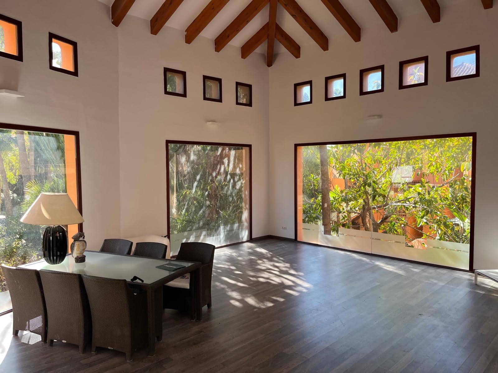 2 slaapkamer Commercieel te huur in Santa Ponsa - € 8.000 (Ref: 9566711)