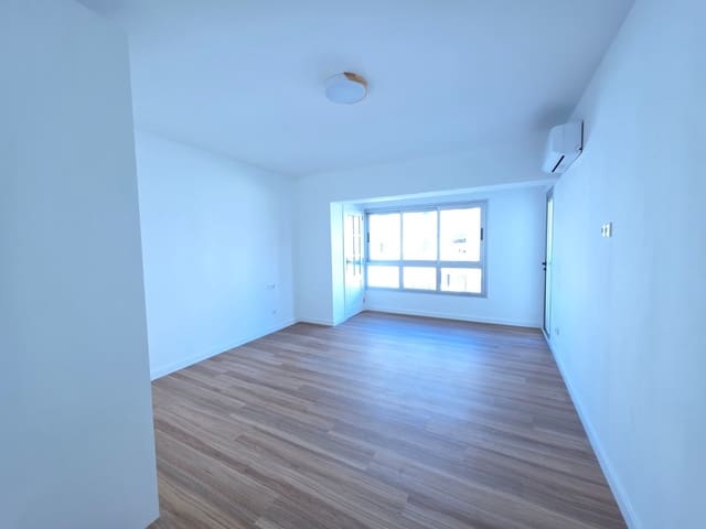 4 bedroom Apartment for rent in Son Dameto, Palma de Mallorca - € 2,200 (Ref: 9570180)