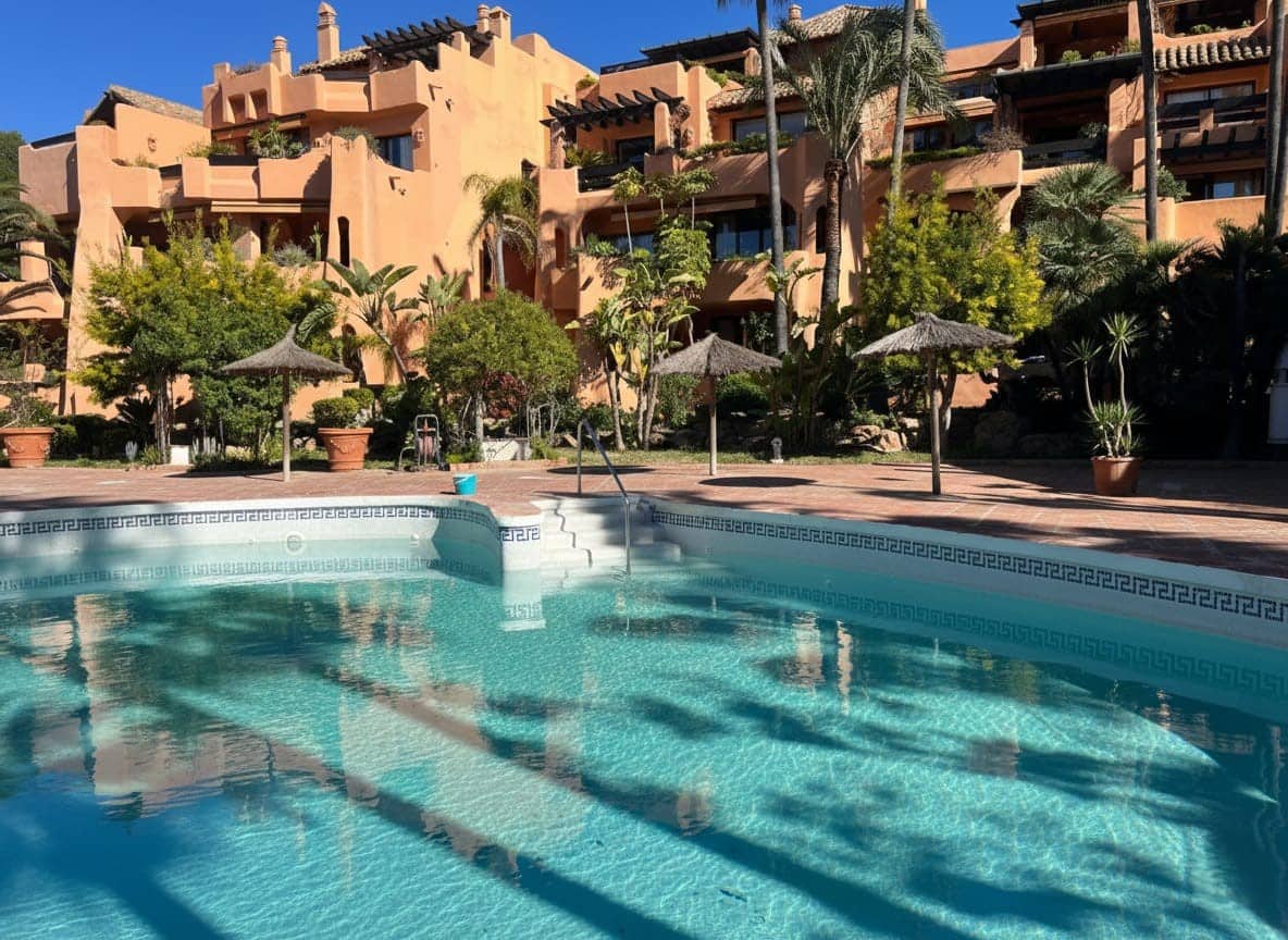 3 quarto Comercial para arrendar em Santa Ponsa - 4 500 € (Ref: 9570181)