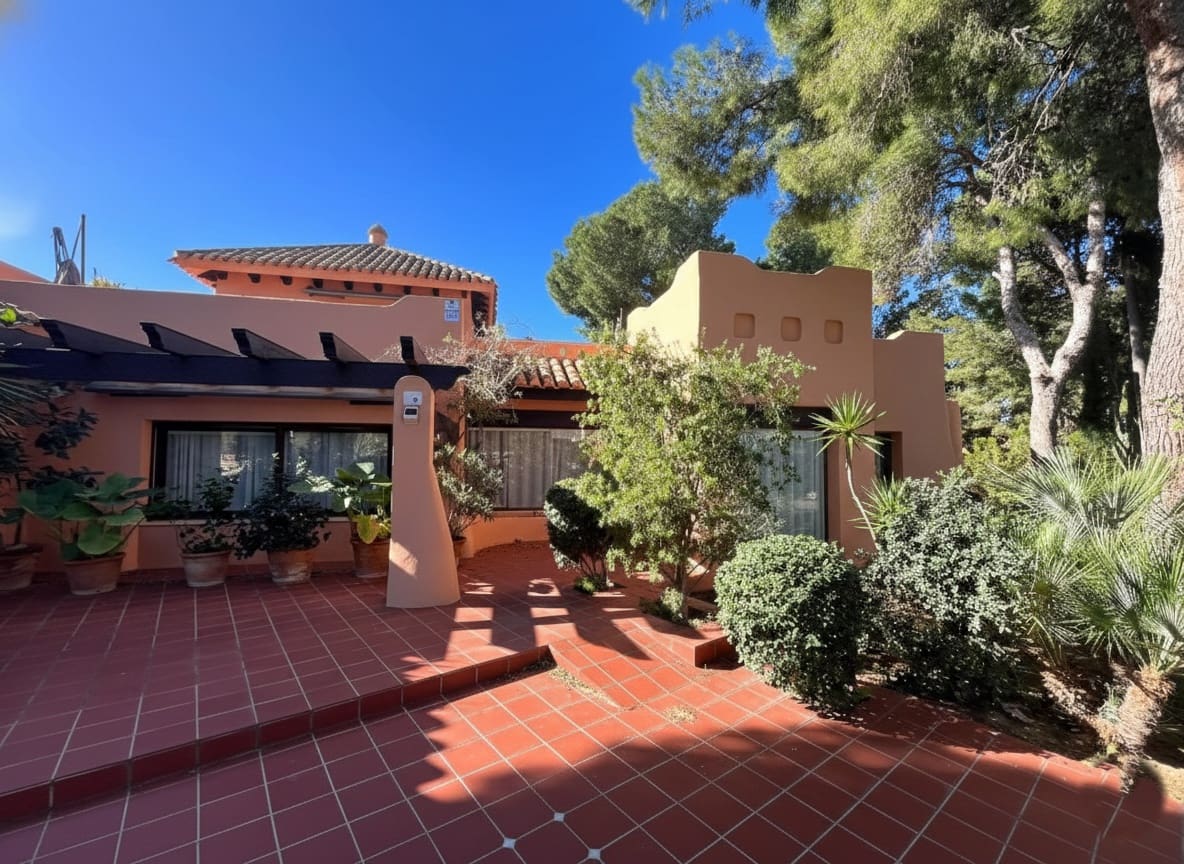 3 quarto Comercial para arrendar em Santa Ponsa - 4 500 € (Ref: 9570181)