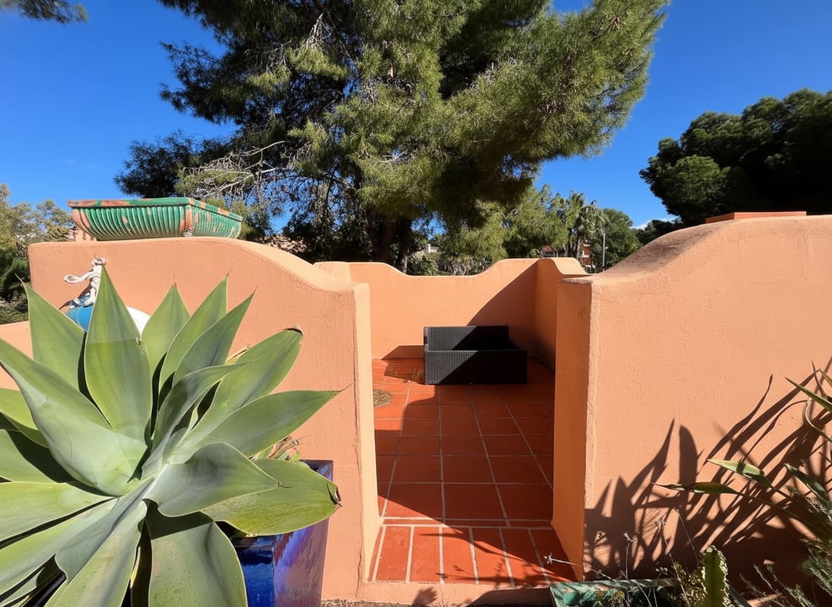 3 quarto Comercial para arrendar em Santa Ponsa - 4 500 € (Ref: 9570181)