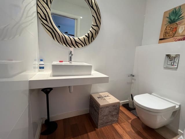 3 quarto Comercial para arrendar em Santa Ponsa, Calvià - 4 500 € (Ref: 9570181)