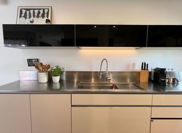 3 quarto Comercial para arrendar em Santa Ponsa, Calvià - 3 500 € (Ref: 9570181)