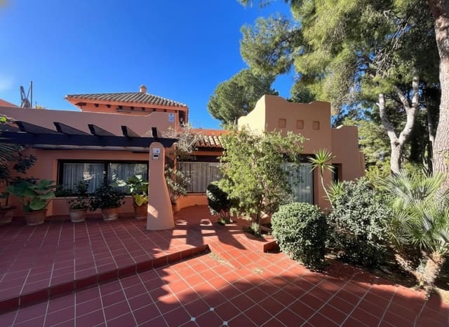 3 quarto Comercial para arrendar em Santa Ponsa, Calvià - 3 500 € (Ref: 9570181)