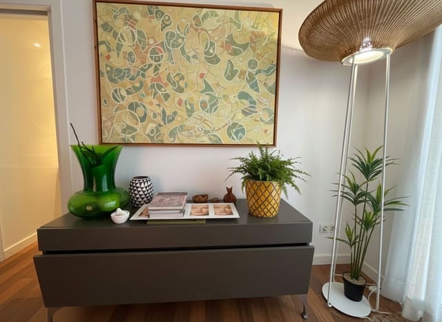3 quarto Comercial para arrendar em Santa Ponsa, Calvià - 3 500 € (Ref: 9570181)