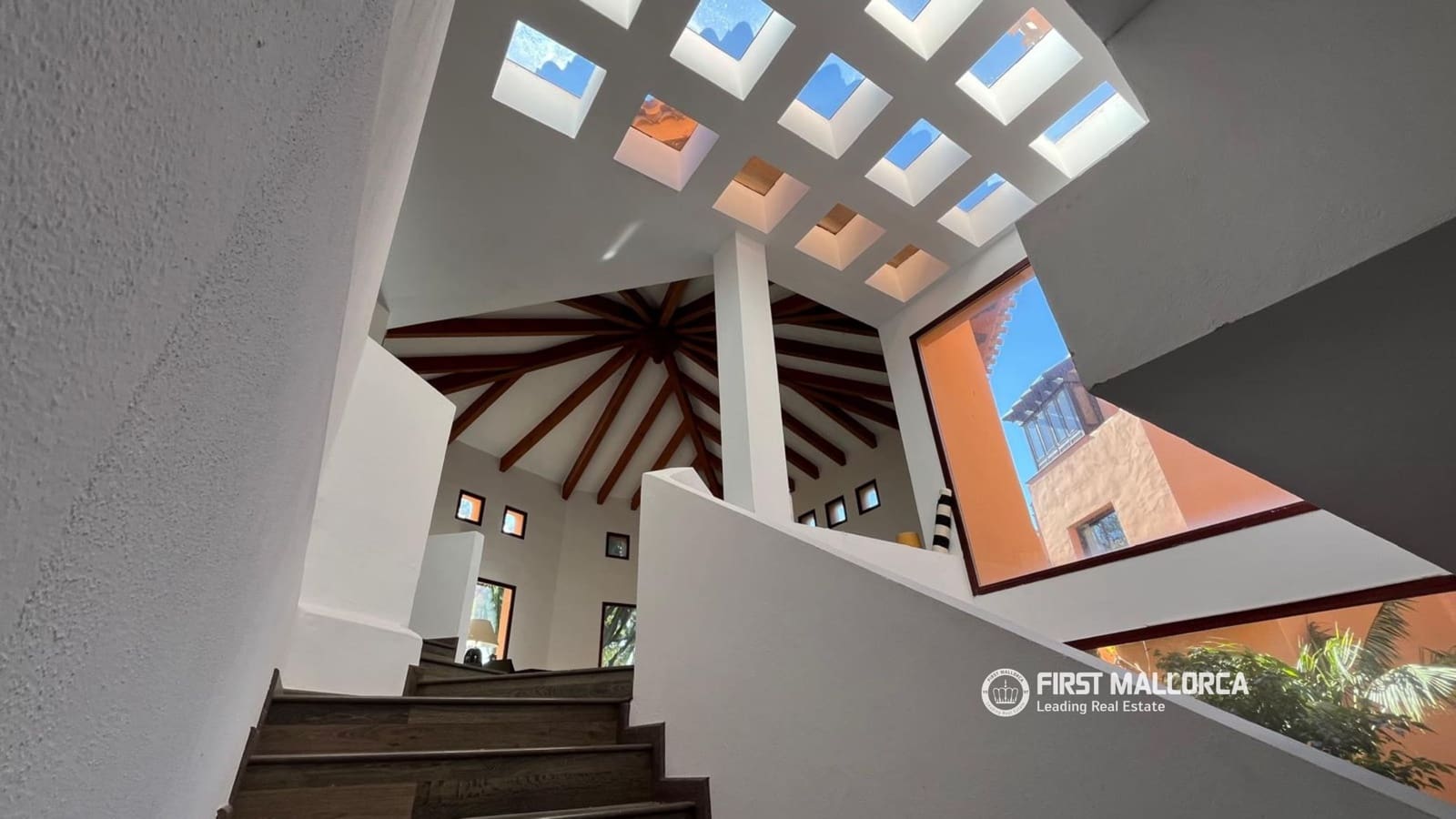 3 bedroom Commercial for rent in Santa Ponsa - € 3,500 (Ref: 9570181)
