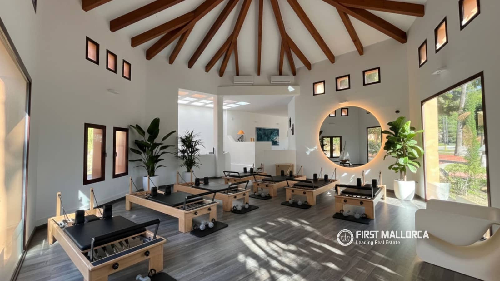 3 bedroom Commercial for rent in Santa Ponsa - € 3,500 (Ref: 9570181)