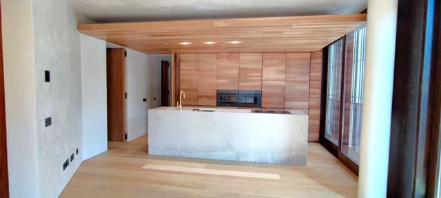 3 soverom Leilighet til leie i El Camp d'en Serralta, Palma de Mallorca med garasje - € 5 200 (Ref: 9570182)