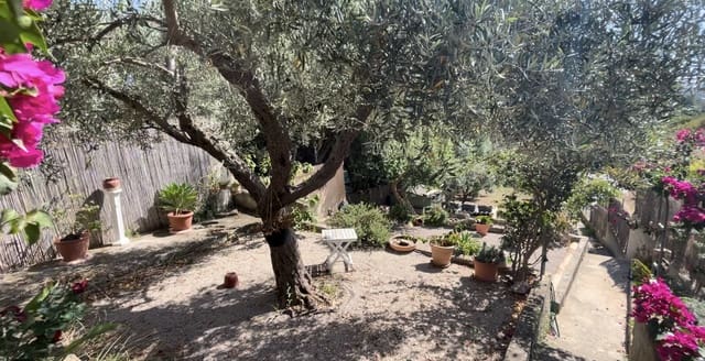 4 quarto Casa em Banda para arrendar em Campanet com garagem - 2 500 € (Ref: 9570183)